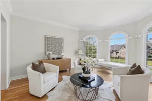 9170 Nesbit Lakes Dr, Alpharetta, GA 30022 - Photo 9