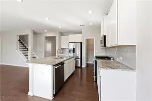 156 Round Pond Dr, Lilburn, GA 30047 - Photo 7