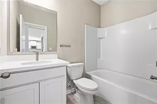 156 Round Pond Dr, Lilburn, GA 30047 - Photo 37