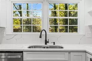 4889 Fairforest Dr, Stone Mountain, GA 30088 - Photo 19