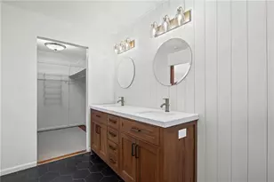 125 Jade Cove Dr, Roswell, GA 30075 - Photo 31