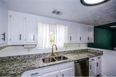 5059 Martins Crossing Road, Stone Mountain, GA 30088 - Photo 13