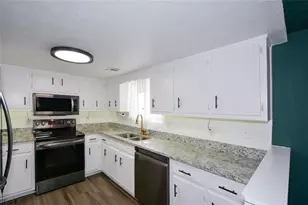 5059 Martins Crossing Rd, Stone Mountain, GA 30088 - Photo 11