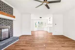 4085 Vicksburg Dr, Lawrenceville, GA 30044 - Photo 9