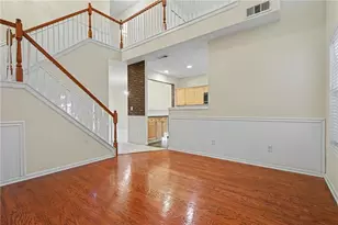 994 Pike Forest Dr, Lawrenceville, GA 30045 - Photo 9