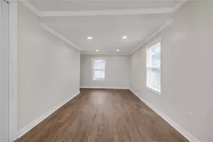 2060 Baker Rd, Atlanta, GA 30318 - Photo 23