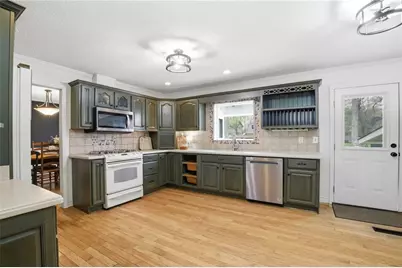 119 Rollingwood Circle NW, Rome, GA 30165 - Photo 3