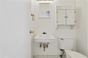 2060 Kings Gate Circle, Snellville, GA 30078 - Photo 5