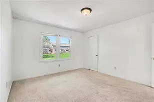 2060 Kings Gate Circle, Snellville, GA 30078 - Photo 13