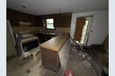 2083 Holm Court, Riverdale, GA 30296 - Photo 9