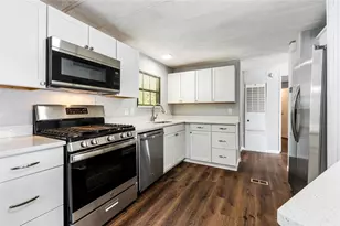 1811 Marie Way, Lawrenceville, GA 30043 - Photo 7