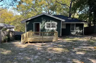 136 Victor Cir NW, Atlanta, GA 30314 - Photo 17