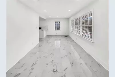 136 Victor Circle NW, Atlanta, GA 30314 - Photo 3