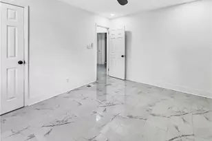 136 Victor Cir NW, Atlanta, GA 30314 - Photo 5