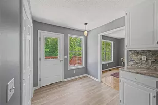 166 Hanover Cir SE, Calhoun, GA 30701 - Photo 17