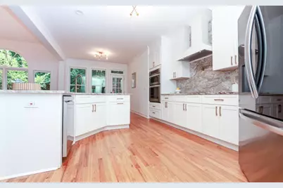 210 Chatfield Place, Roswell, GA 30075 - Photo 7