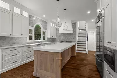 1235 W Garmon Road NW, Sandy Springs, GA 30327 - Photo 7