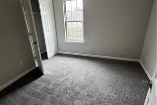 2463 Meadow Springs Dr, Lithonia, GA 30058 - Photo 17