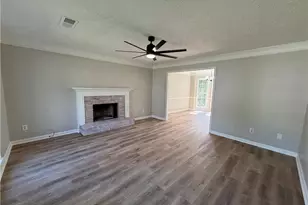 979 Sugar Crossing Ln, Sugar Hill, GA 30518 - Photo 9