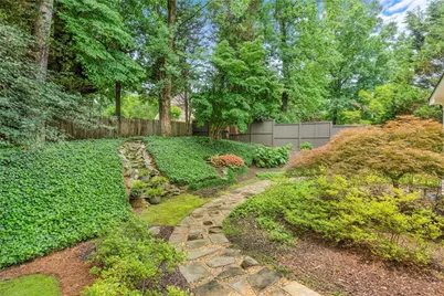 885 Carlton Ridge NE, Atlanta, GA 30342 - Photo 81