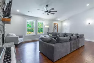 2271 N 16 Hwy, Whitesburg, GA 30185 - Photo 13