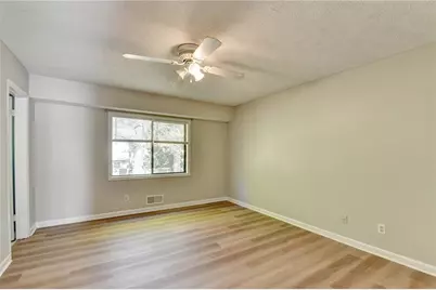 2447 Landington Way, Duluth, GA 30096 - Photo 17