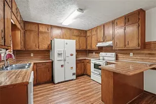 3200 Woodbridge, Snellville, GA 30039 - Photo 9