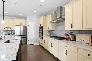 300 Aurora Ave, Woodstock, GA 30188 - Photo 5