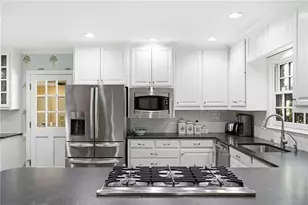 6225 Old Hickory Point, Atlanta, GA 30328 - Photo 7