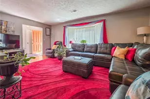 5766 Hilton Ridge Rd, Lithonia, GA 30058 - Photo 5