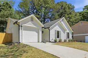 798 Durham, Stone Mountain, GA 30083 - Photo 3