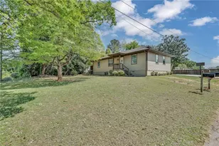 1716 Nekoma St, Marietta, GA 30068 - Photo 3