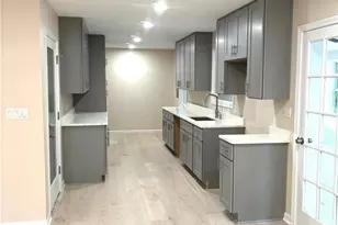 61 Hidden Ct SE, Mableton, GA 30126 - Photo 5