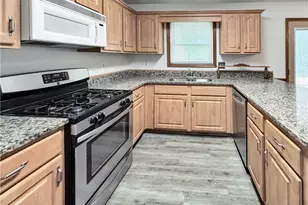 7040 Sand Wedge Circle NW, Kennesaw, GA 30144 - Photo 9