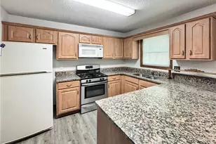 7040 Sand Wedge Circle NW, Kennesaw, GA 30144 - Photo 9