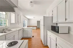 2569 Wilson Woods Dr, Decatur, GA 30033 - Photo 17