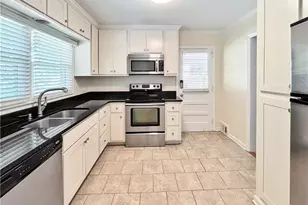 6058 Harleston Rd, Atlanta, GA 30328 - Photo 11