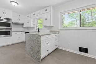 8 Larose SW, Marietta, GA 30060 - Photo 15