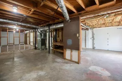 8 Larose SW, Marietta, GA 30060 - Photo 33