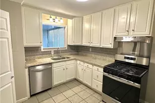 346 Carpenter Dr, Atlanta, GA 30328 - Photo 3