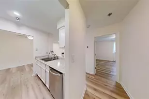 300 Johnson Ferry Road NE, Atlanta, GA 30328 - Photo 23