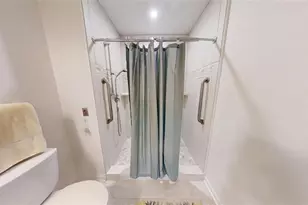 300 Johnson Ferry Road NE, Atlanta, GA 30328 - Photo 15