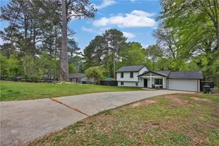 447 Warren Rd, Lawrenceville, GA 30044 - Photo 3