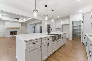 158 Races Rd, Hoschton, GA 30548 - Photo 11