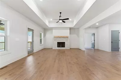 158 Races Road, Hoschton, GA 30548 - Photo 7