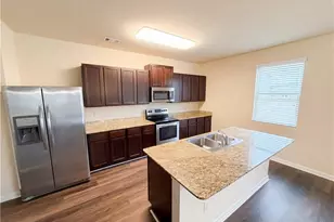 3268 Heatherwood Dr, Gainesville, GA 30507 - Photo 3