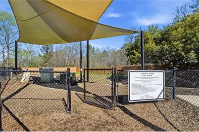 1129 Liberty Parkway NW, Atlanta, GA 30318 - Photo 35
