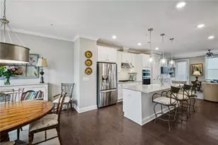 6540 Beacon Dr, Atlanta, GA 30328 - Photo 13