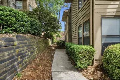 1701 Parkaire Crossing, Marietta, GA 30068 - Photo 3