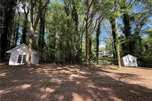 2646 Pamela Dr, Snellville, GA 30078 - Photo 21